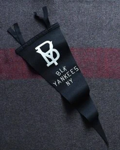 Black Yankees Pennant SPORT AND ICON