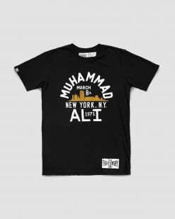 Muhammad Ali FOTC - Ali 1971 MSG Tee SPORT AND ICON