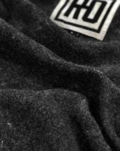 Muhammad Ali / Joe Frazier FOTC - Ali/Frazier Poster Sweatshirt SPORT AND ICON 18 Muhammad Ali / Joe Frazier FOTC - Ali/Frazier Poster Sweatshirt SPORT AND ICON