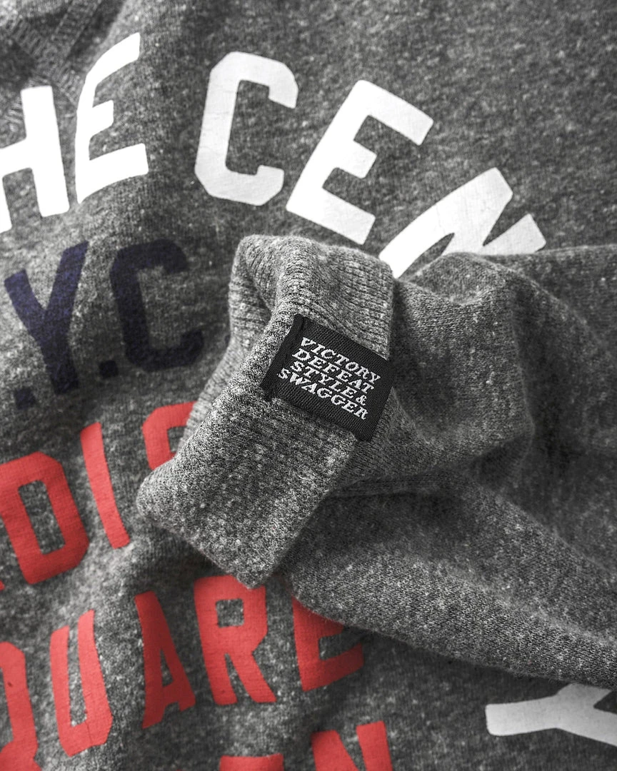 Madison Square Garden FOTC - MSG 1971 Grey Sweatshirt SPORT AND ICON 4 Madison Square Garden FOTC - MSG 1971 Grey Sweatshirt SPORT AND ICON