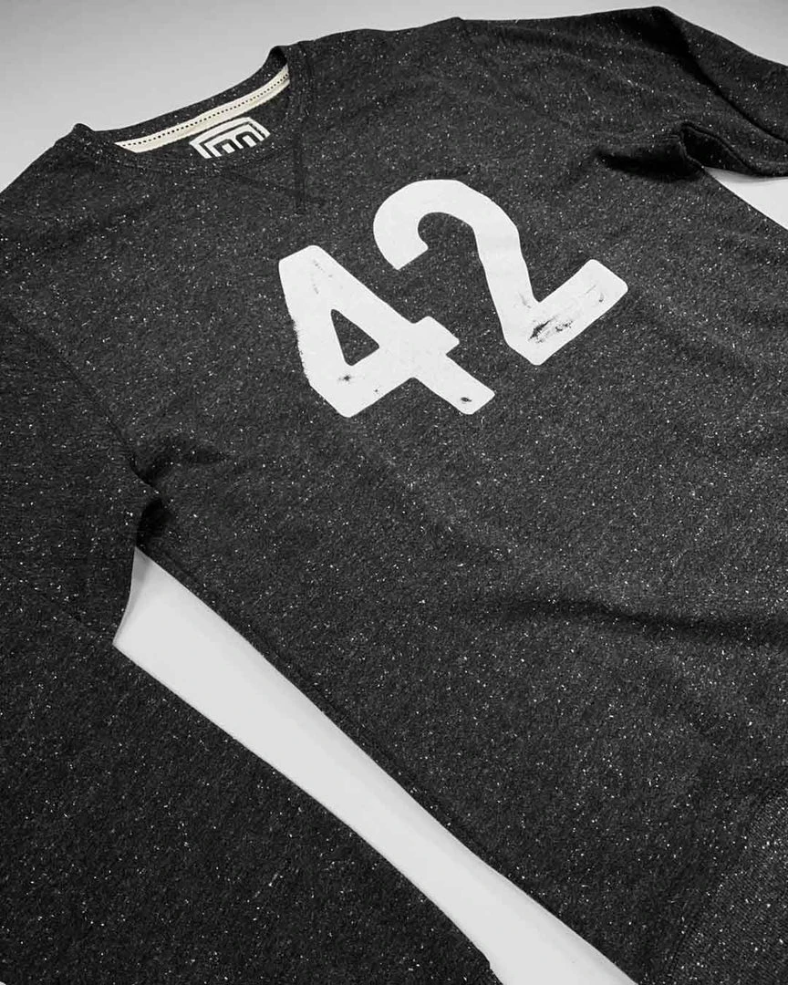 Jackie Robinson 42 Black Sweatshirt SPORT AND ICON 15 Jackie Robinson 42 Black Sweatshirt SPORT AND ICON
