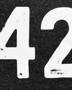 Jackie Robinson 42 Black Sweatshirt SPORT AND ICON 22 Jackie Robinson 42 Black Sweatshirt SPORT AND ICON