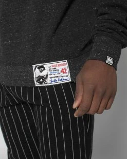 Jackie Robinson 42 Black Sweatshirt SPORT AND ICON 19 Jackie Robinson 42 Black Sweatshirt SPORT AND ICON