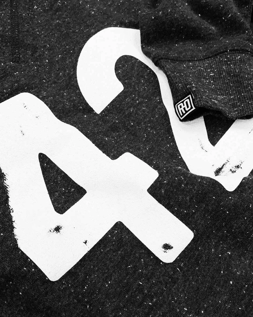 Jackie Robinson 42 Black Sweatshirt SPORT AND ICON 11 Jackie Robinson 42 Black Sweatshirt SPORT AND ICON